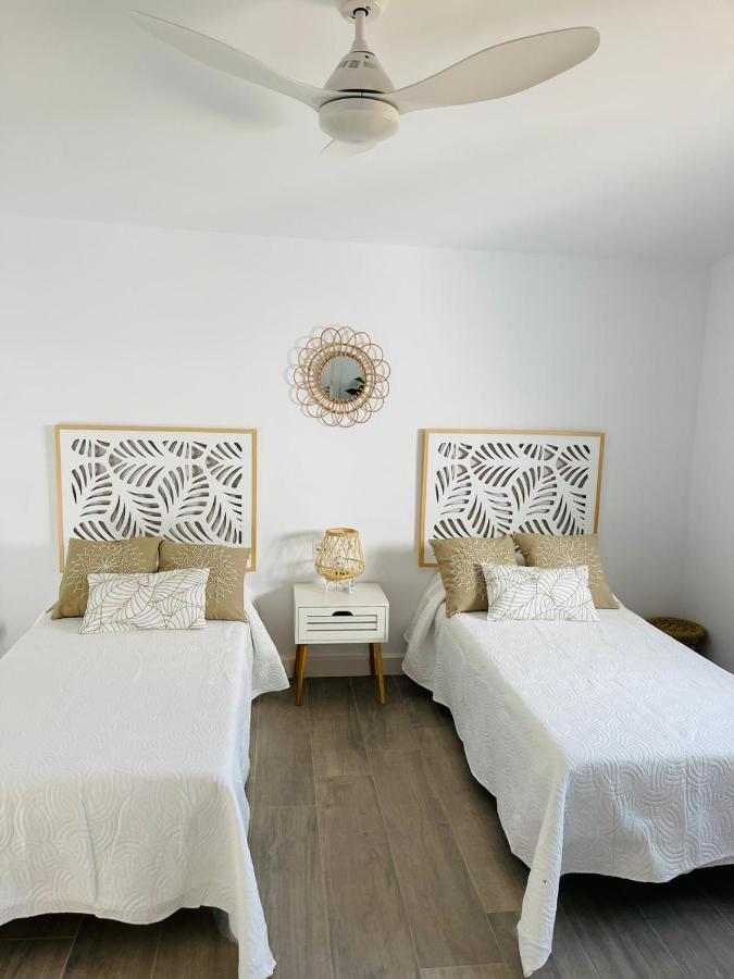 Palapa Garden Alojamientos, Piscina Privada Y Cerca Del Mar Chiclana de la Frontera Exterior foto