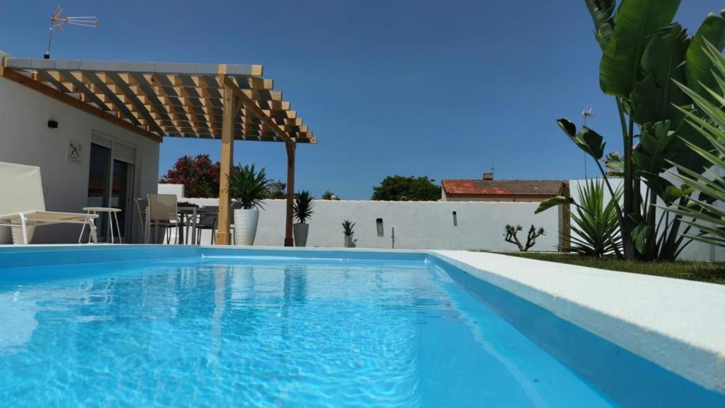 Palapa Garden Alojamientos, Piscina Privada Y Cerca Del Mar Chiclana de la Frontera Exterior foto