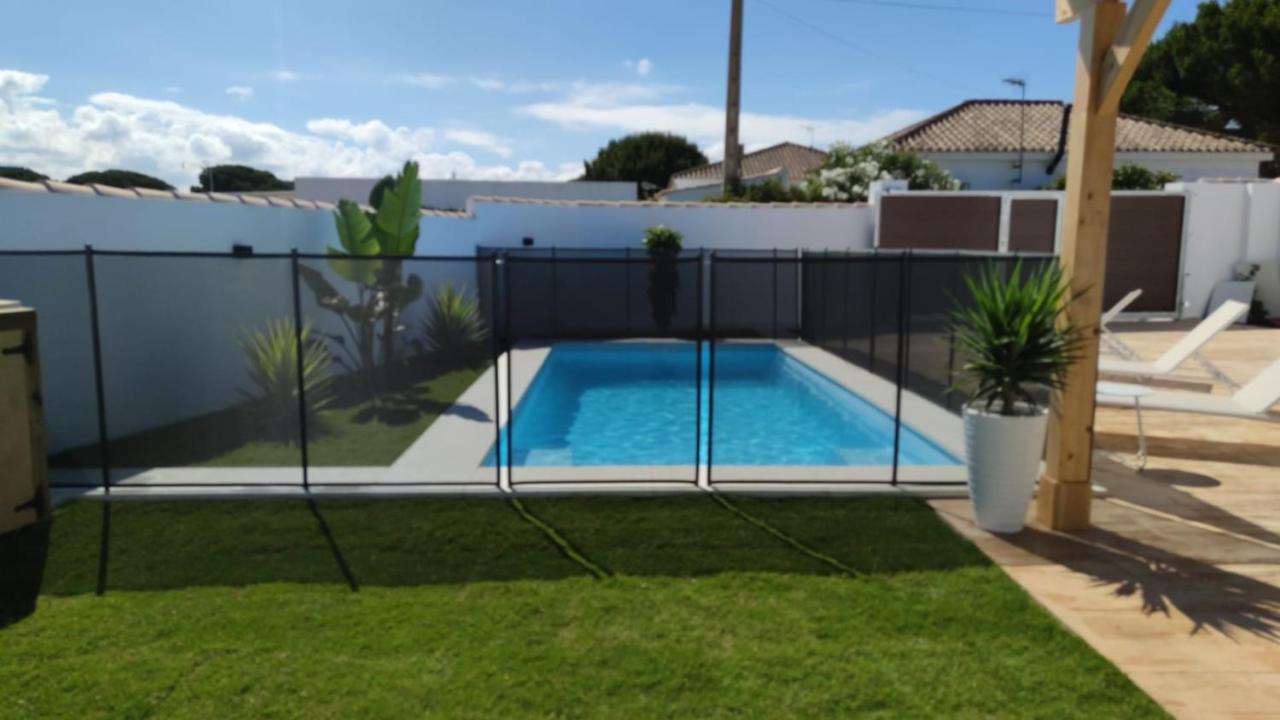 Palapa Garden Alojamientos, Piscina Privada Y Cerca Del Mar Chiclana de la Frontera Exterior foto