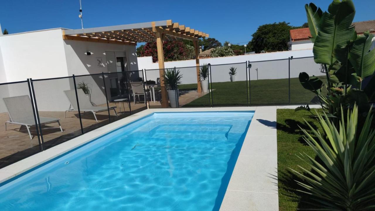 Palapa Garden Alojamientos, Piscina Privada Y Cerca Del Mar Chiclana de la Frontera Exterior foto
