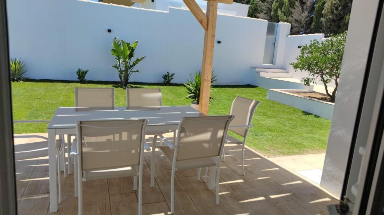 Palapa Garden Alojamientos, Piscina Privada Y Cerca Del Mar Chiclana de la Frontera Exterior foto